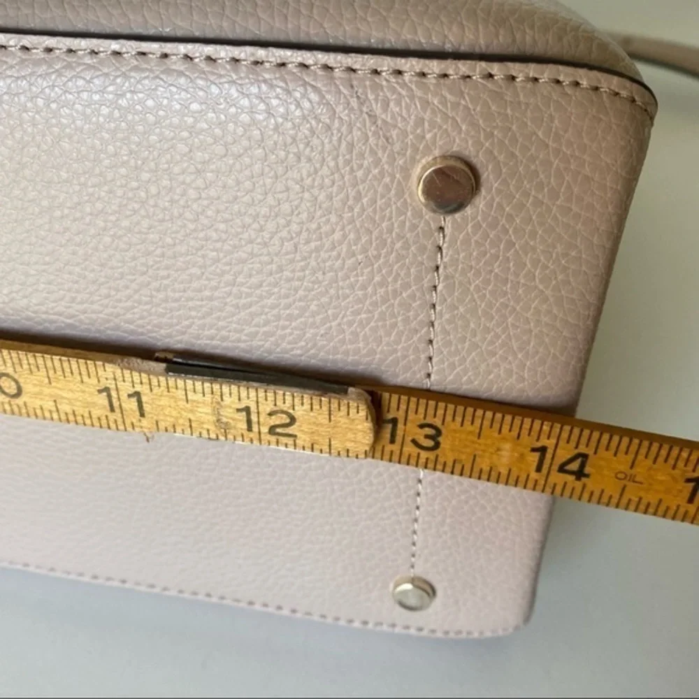 Kate Spade Cream Tan Leather Medium Top Zip Structured Tote Satchel Bag